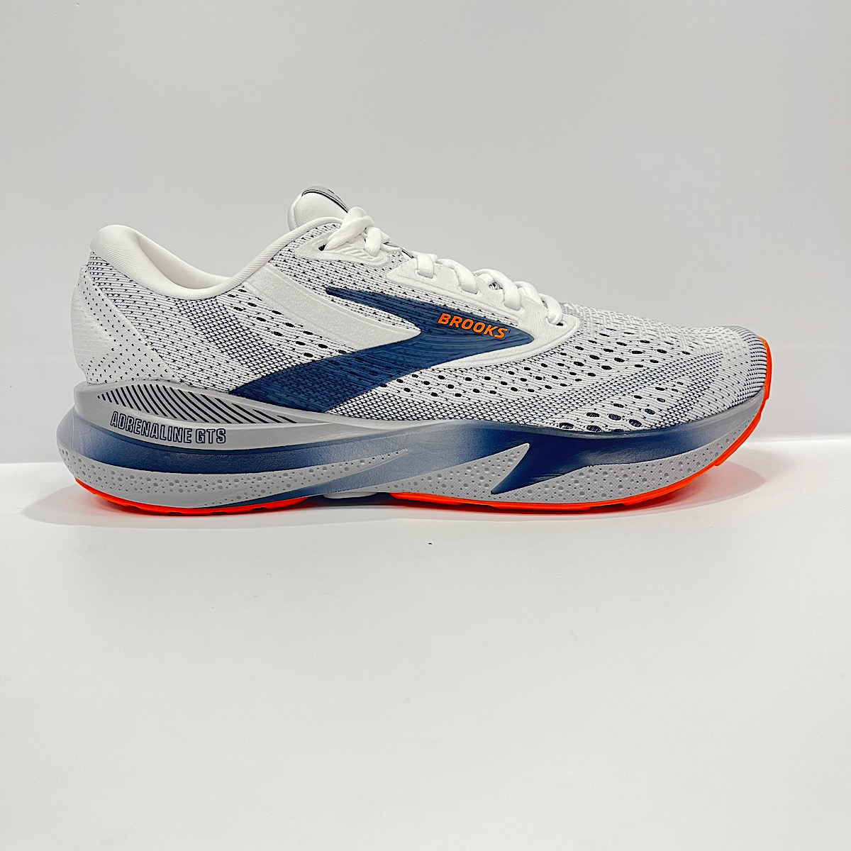 Brooks Adrenaline Gts 24