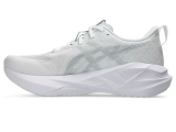 Asics Novablast 5 W Asics Novablast 5 W